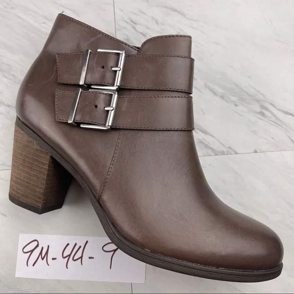 Clarks womens size 9 hotsell